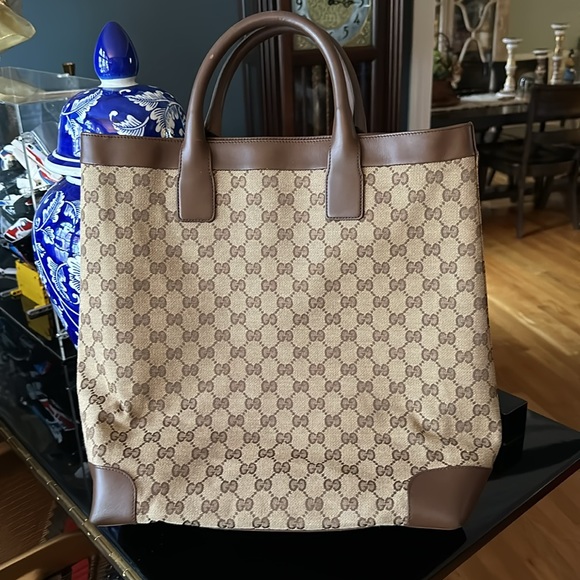 Gucci Canvas Vertical Tote Brown Trim - Picture 2 of 6